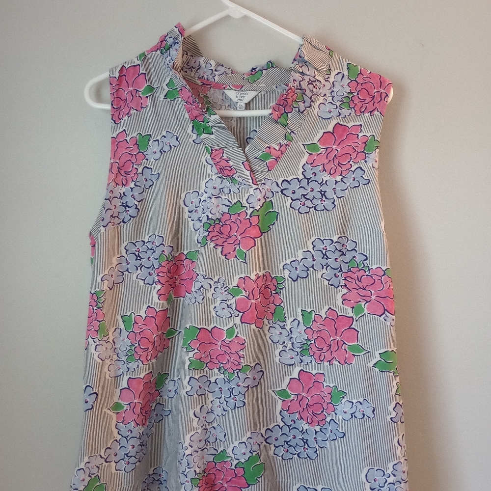 Crown & Ivy shirt, PL
